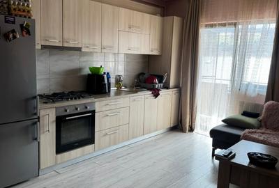 Apartament cu 3 camere semidecomandat, mobilat în Florești - 2