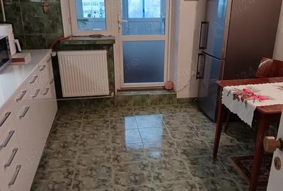 Apartament cu 2 camere semidecomandat în Frații Golești - 2