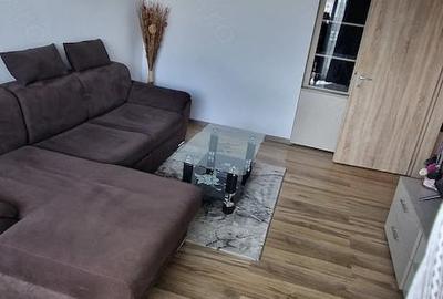 Apartament cu 2 camere decomandat în Tractorul - 3