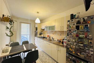 Apartament cu 3 camere decomandat în Turnișor - 3