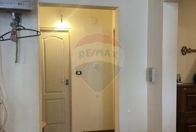 Apartament cu 3 camere decomandat, mobilat în Dărmănești - 5