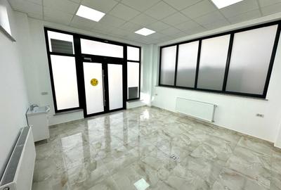 Spațiu comercial, de 65 mp, în Central - 5