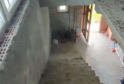 Casă cu 5 camere în Dudeștii Noi - 7