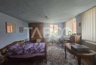 Casa de vanzare 260mp 7 camere curte 113mp zona Trei Stejari Sibiu - 3