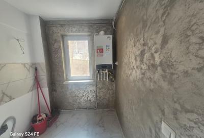 Apartament cu 3 camere semidecomandat, mobilat în Dărmănești - 2