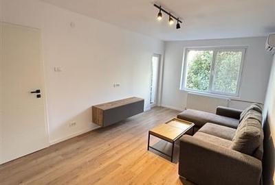Apartament cu 2 camere decomandat în Tei