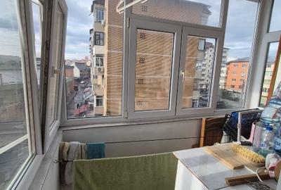 Apartament 3 camere – zona centrala Targoviste, Piata 1 Mai - 6