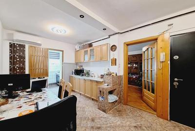 Aproape de Piata Verde. Decomandat. Cu centrala proprie. - 5