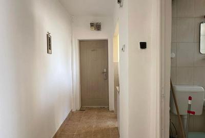Apartament cu 2 camere nedecomandat în Micro 14 - 12