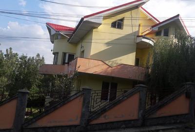 VILA SAU CASA DE VACANTA IN VALEA PRAHOVEI ,BREAZA CEL MAI CURAT AER DIN ROMANIA - 1