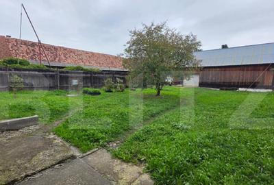 Casa de vanzare, cu 4 camere, 80 mp, satul Dorolea - 1