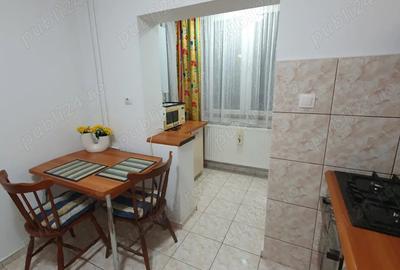Apartament de inchiriat 2 camere zona Soarelui - 1