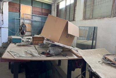 Casă + Hală cu 620 mp teren, Str. Izvoare. Preț 65000 eur/ pachet - 4