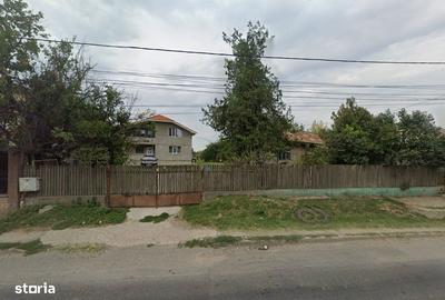 Casă cu Teren 791 Mp în Central - 2