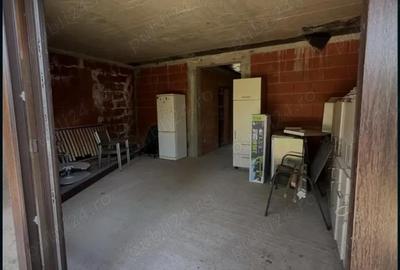Casă cu 6 camere cu Teren 226 Mp în Bujac - 1