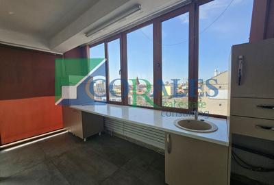 Penthouse cu 3 camere decomandat în Fabric - 9