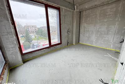Casă cu Teren 809 Mp în Iancu Nicolae