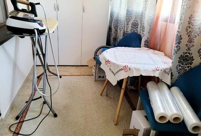 Apartament cu 3 camere decomandat în Griviței