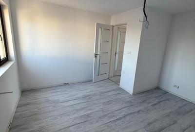 Casă cu 5 camere cu Teren 304 Mp în Măgurele