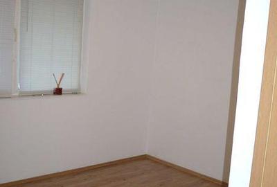 Apartament cu 2 camere decomandat în Central - 4