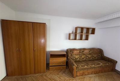 Garsonieră decomandată, mobilată în Cug - 8