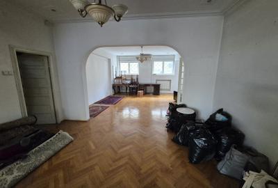 Casă individuală cu 5 camere cu Canalizare în Domenii - 6