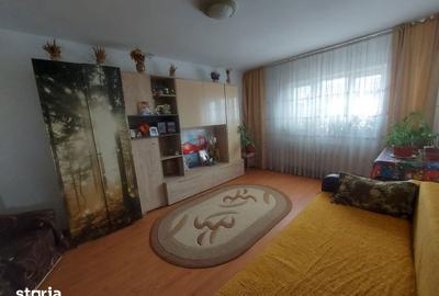 Apartament cu 3 camere decomandat în Micro 11 - 11