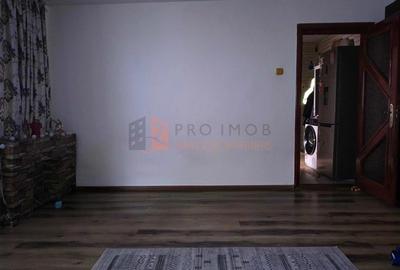 Apartament cu 2 camere semidecomandat, mobilat în Micro 5 - 2