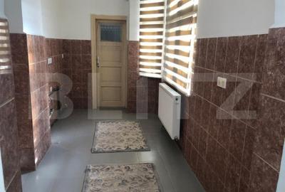Casă cu 4 camere cu Teren 160 Mp în Schei - 3