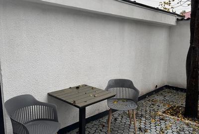 Casă cu 5 camere cu Teren 315 Mp în Eroii Revoluției - 1