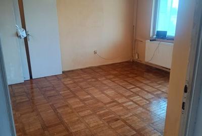 Garsonieră nedecomandată în Girocului - 4