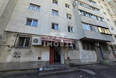 VANZARE SPATIU COMERCIAL PARTER  ZONA 9 MAI - 16