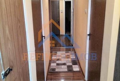 Vanzare apartament 3 camere zona Uverturi - Militari - 11