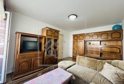 Ap cu 2 camere si balcon mare, etaj 1, zona Terezian - 1