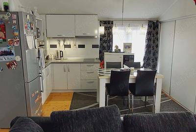 Casă cu 4 camere cu Canalizare în Calea Poplăcii - 7