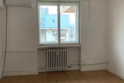 3 camere nemobilate - Calea Victoriei - bloc 1980 - locuinta sau birouri - 2