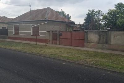 Casă cu 4 camere în Iratoșu - 6