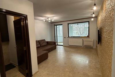 Apartament cu 3 camere decomandat în Cazino - 9