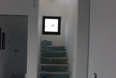 Casă cu 4 camere cu Teren 589 Mp în Săcălaz - 2