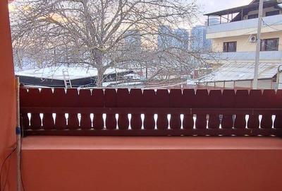 Casă individuală cu 9 camere cu Canalizare în Central - 9