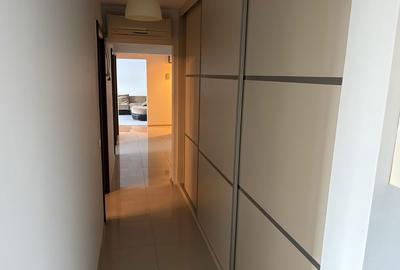Apartament cu 4 camere decomandat în Central - 3