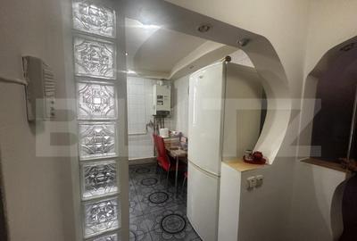 Apartament 3 camere, 70 mp , zona 8 Mai - 7