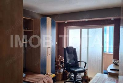 Apartament 4 camere , transformat in 3, Gavana 3, mobilat - 2