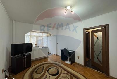 Apartament cu 2 camere, mobilat în Rovine - 8