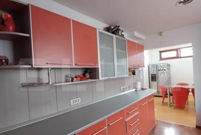Exclusivitate! Vila individuala 6 camere, teren 760 mp, in T - 13