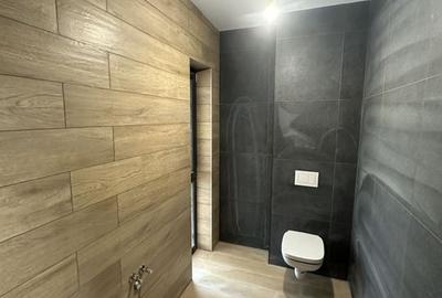 PROIECT DEOSEBIT - 9