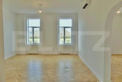 Apartament cu 3 camere decomandat în Sinaia