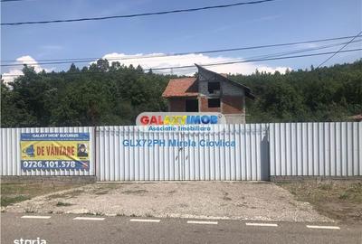 Casă cu 6 camere cu Teren 1513 Mp în Cornu - 11