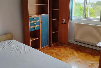 Apartament cu 3 camere semidecomandat în Dâmbovița - 4