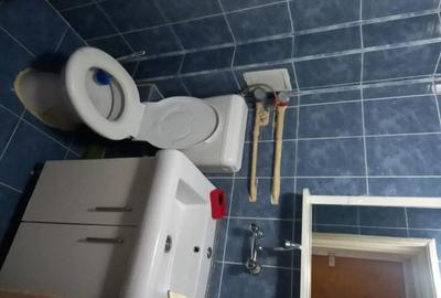 Garsonieră în Titan - 1